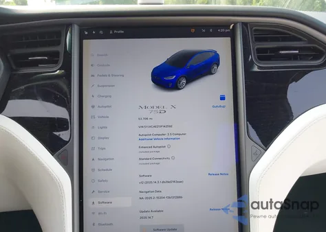 2018 Tesla Model X 100D/75D/P100D z USA, uszkodzony, nr VIN 5YJXCAE21JF142592